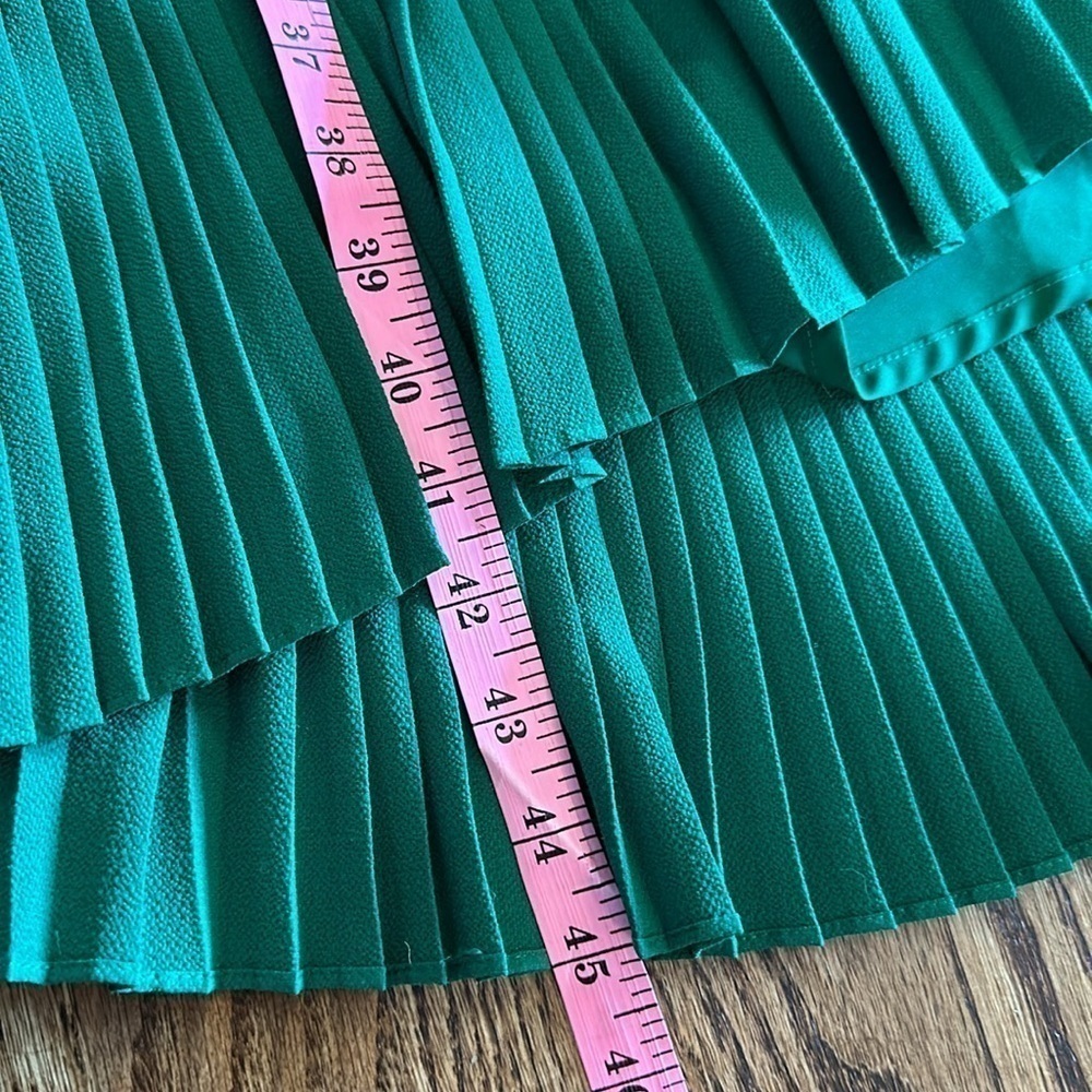 Kensie halter tank dress with pleated hem. Size 2. Kelly green - Picture 11 of 11